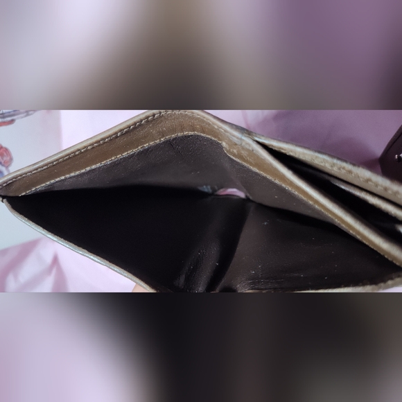 Authentic Gucci Monogram GG Compact bifold Wallet•GUC•COA available - Picture 12 of 17